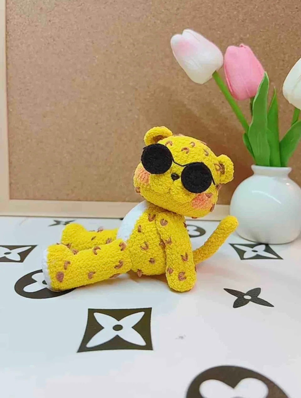 Crochet Magnetic LeoPard with Glasses/Head and Body can be Separated
