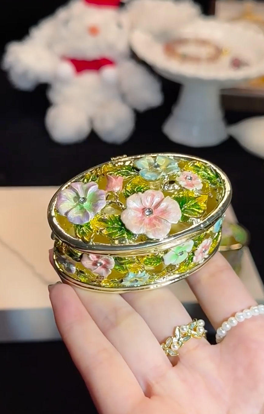 Hand Enameled Jewelry Box- Flower Box(6.8*4.2*3.5 cm/2.7*1.7*1.4 inch;0.195 kg/6.9 oz)
