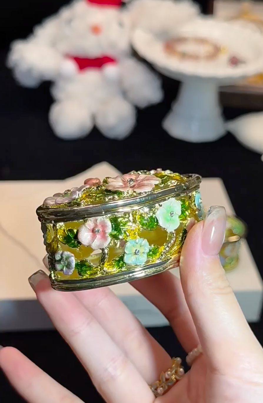 Hand Enameled Jewelry Box- Flower Box(6.8*4.2*3.5 cm/2.7*1.7*1.4 inch;0.195 kg/6.9 oz)