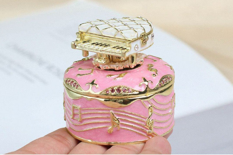 Hand Enameled Music Box- Gift Box/Piano(5.5*5.5*5.5 cm/2.2*2.2*2.2 inch;0.318 kg/11.2 oz)