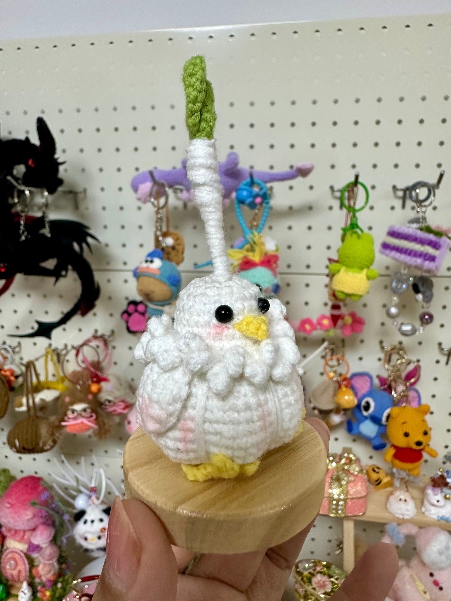 Crochet Garlic Bird(Height: 6~8 cm/2.4~3.1 inch, Body height 4.5 cm/1.5 inch)