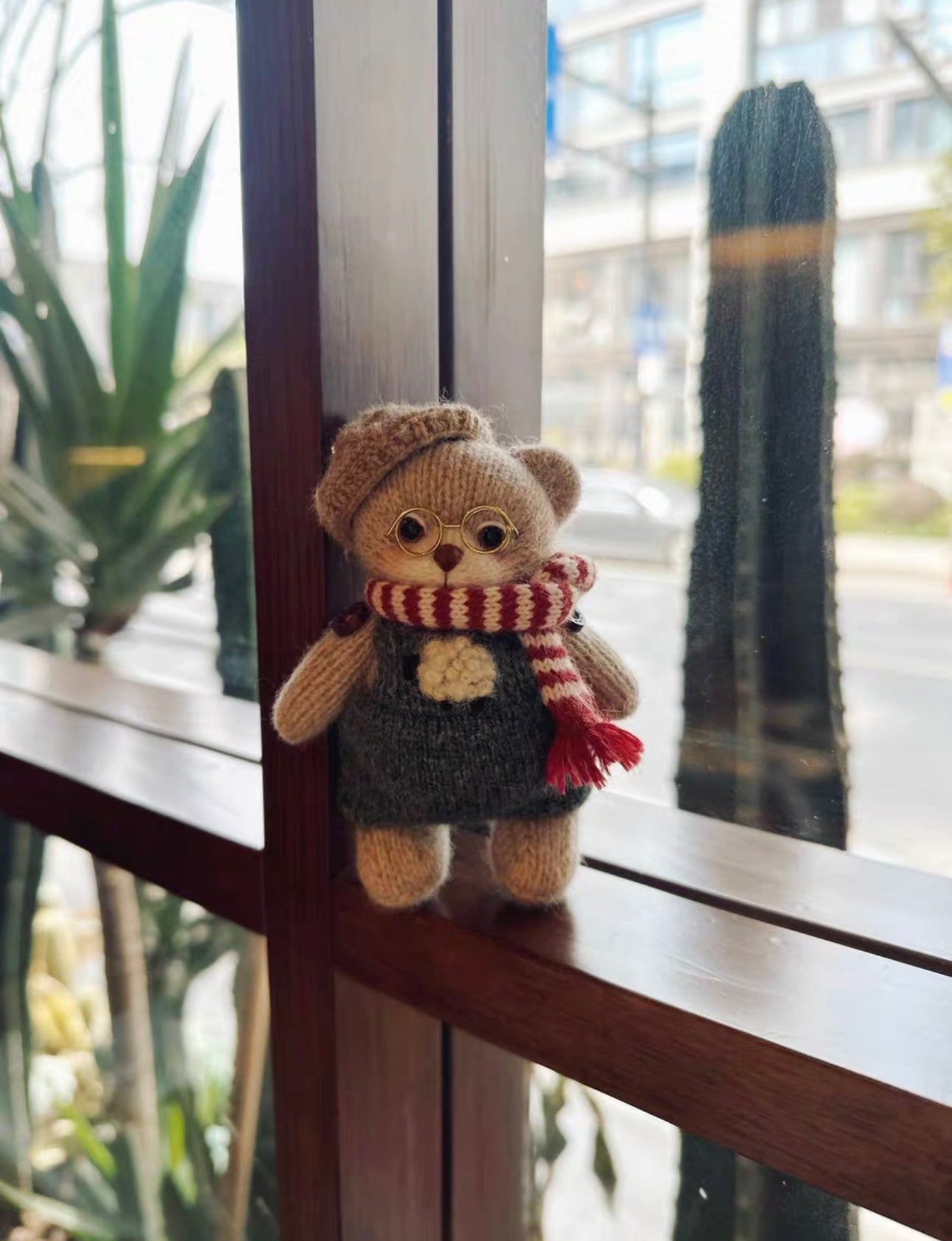 Knitted Bear with Beret Hat and Scarf(10 cm/3.9 inch)