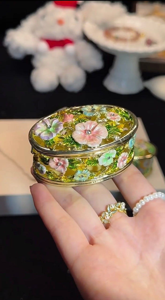 Hand Enameled Jewelry Box- Flower Box(6.8*4.2*3.5 cm/2.7*1.7*1.4 inch;0.195 kg/6.9 oz)