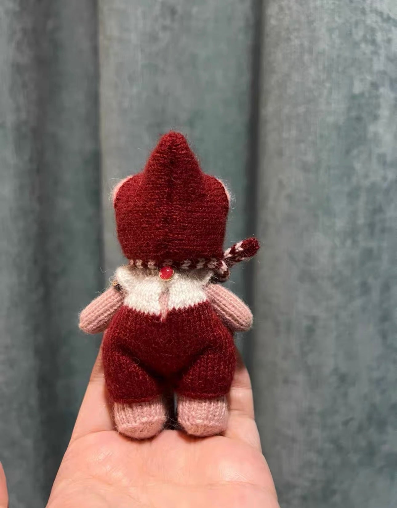 Knitted Bear with Red&White Scarf(9 cm/3.5 inch)
