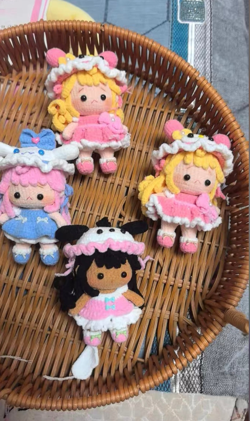 Crochet Mini Girl/Micro Crochet