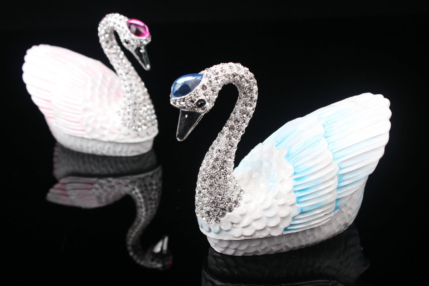 Hand Enameled Jewelry Box- Swan(Small: 9.5*7.5 cm/3.7*3 inch,0.28 kg/9.9 oz;Large: 10*12 cm/3.9*4.7 inch,0.49 kg/17.3 oz)