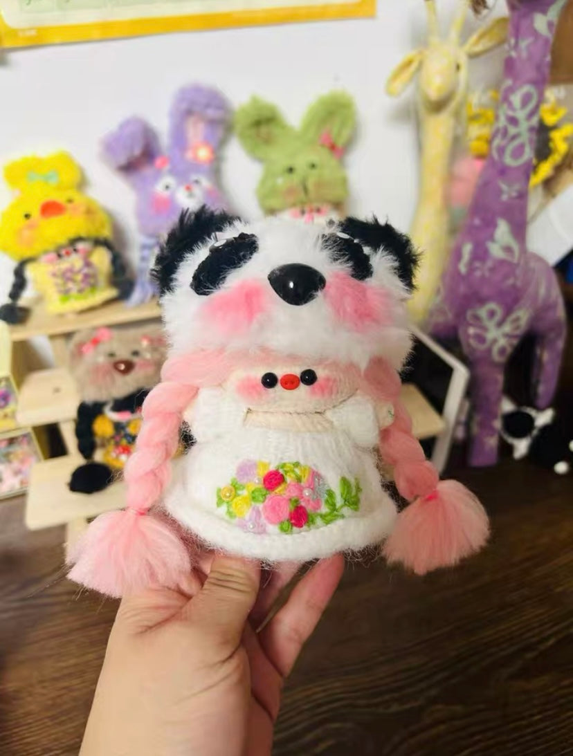 Crochet Doll/Mini Girl/Pig Girl/Knitted Cloth