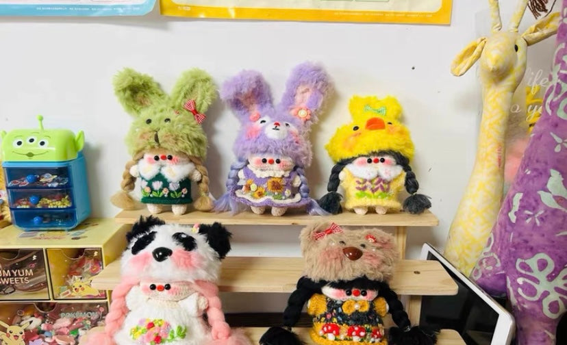 Crochet Doll/Mini Girl/Pig Girl/Knitted Cloth