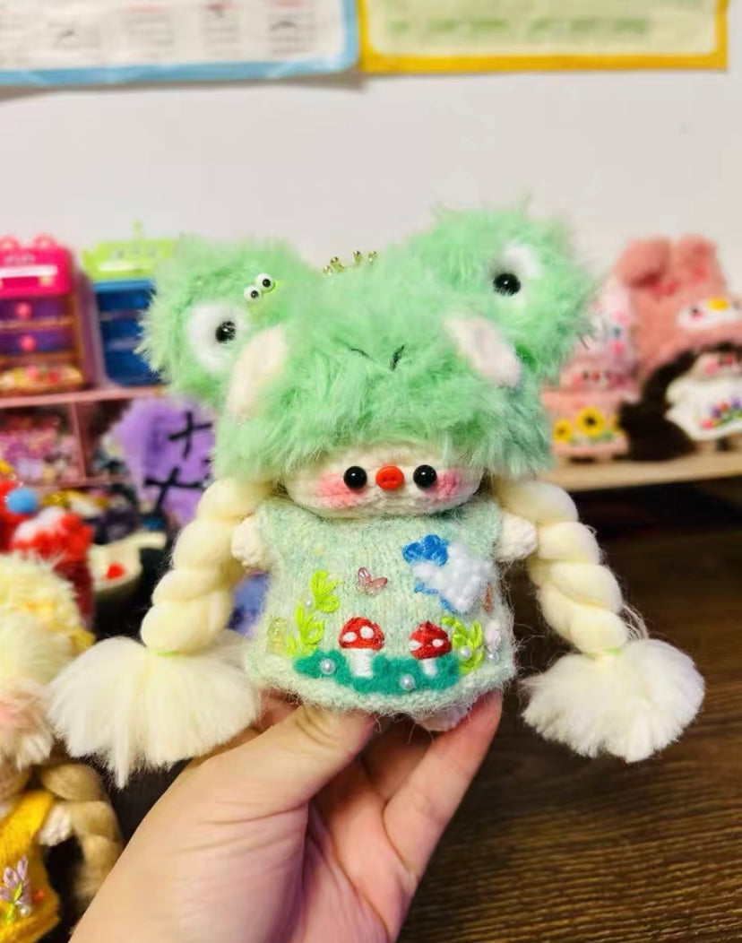 Crochet Doll/Mini Girl/Pig Girl/Knitted Cloth