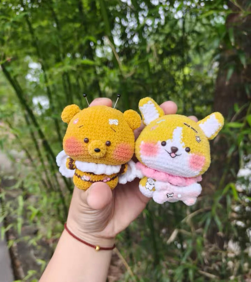 Crochet Animals/Tigger/Tiger/WinneThePool/Elephant/Capybara/Eeyore/Bunny with Headphone(7 cm/2.8 inch)