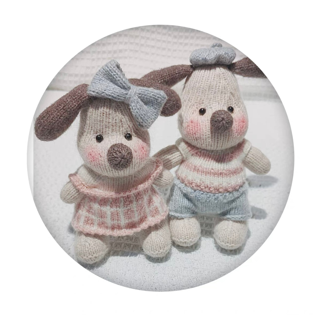Knitted Dog(Small:10 cm/3.9 inch;Big:13 cm/5.1 inch)