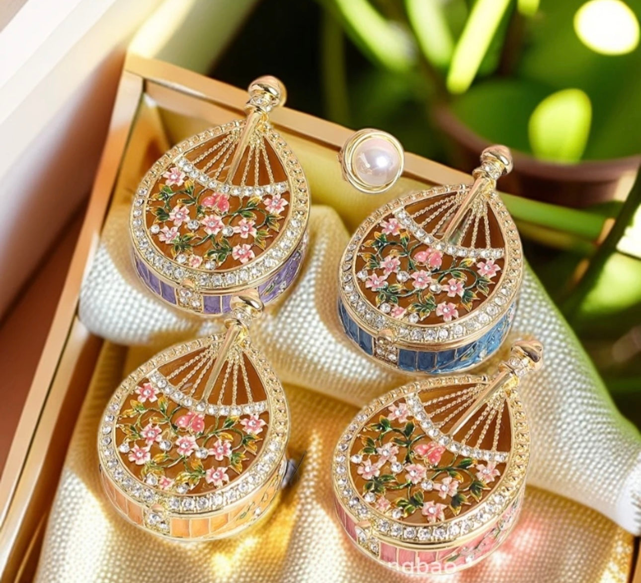 Hand Enameled Jewelry Box- Flower Box(8.5*5.5*2.5 cm/3.3*2.2*1 inch;0.15 kg/5.3 oz)