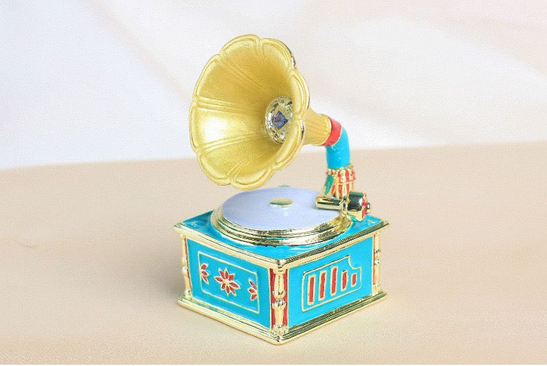 Hand Enameled Jewelry Box- Gramophone(4*5*7.5 cm/1.6*2*3 inch;0.182 kg/6.4 oz)