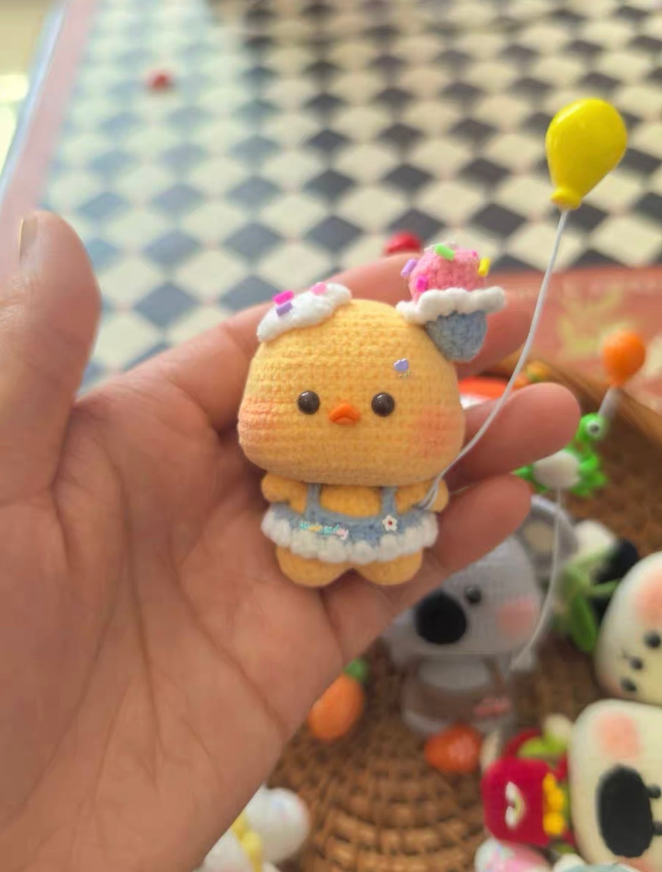 Crochet Mini Animals/Cat with Headphone/Mouse with Headphone/Chicken with Ice Cream/Eeyore/Panda/White Bear(6~7 cm/2.4~2.8 inch)