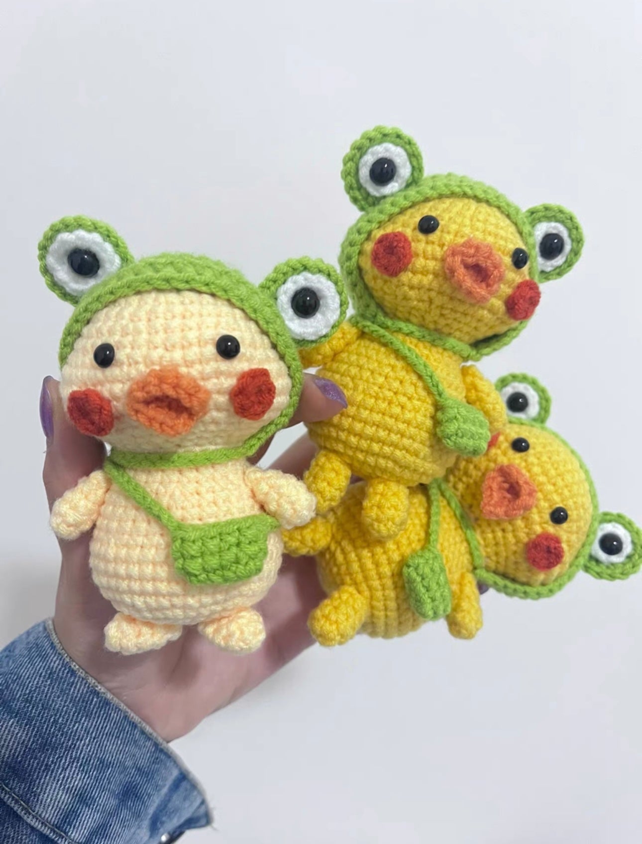 Crochet Duck with Frog Hat(13 cm/5.1 inch)