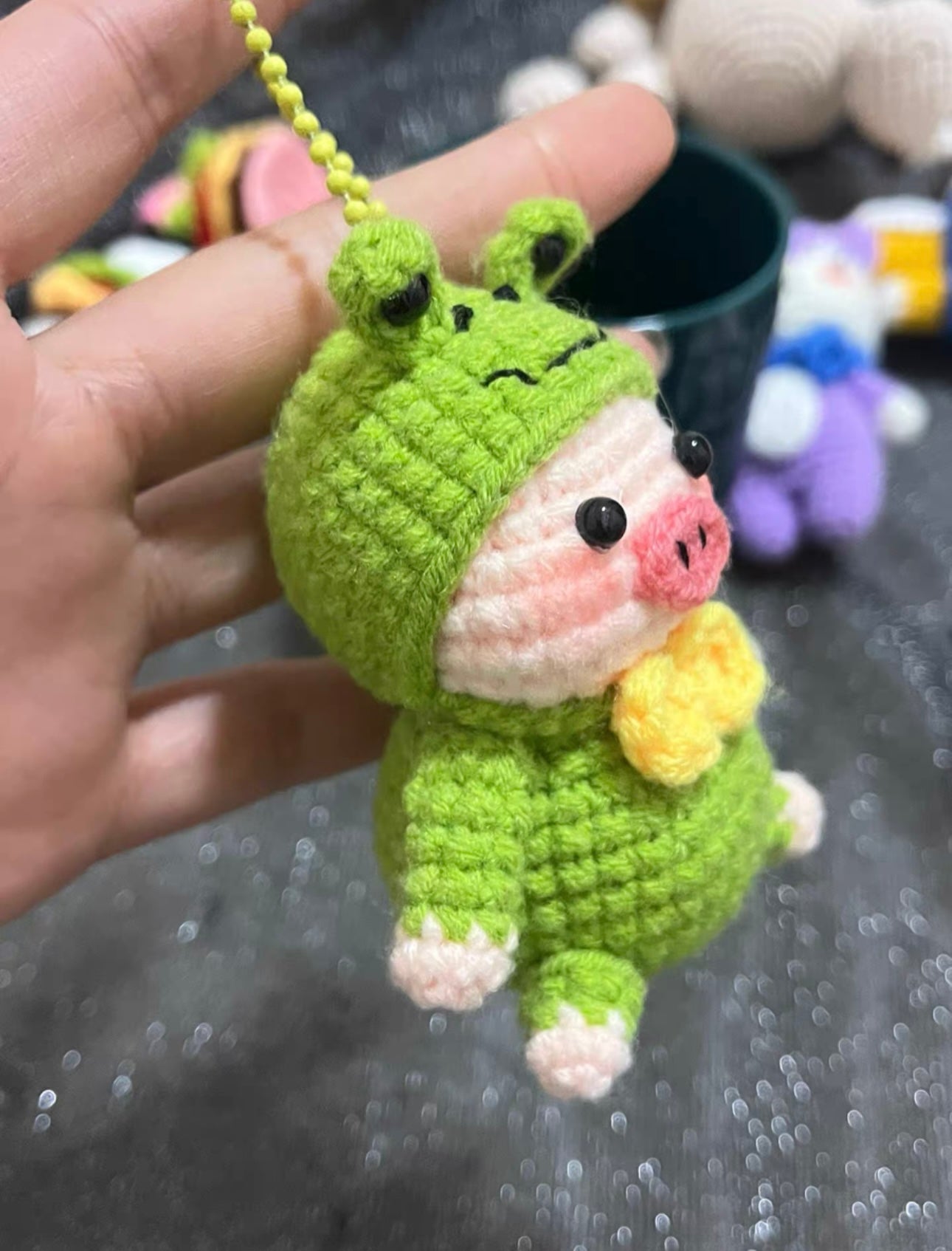 Crochet Pig with Frog Hat(8 cm/3.1 inch)