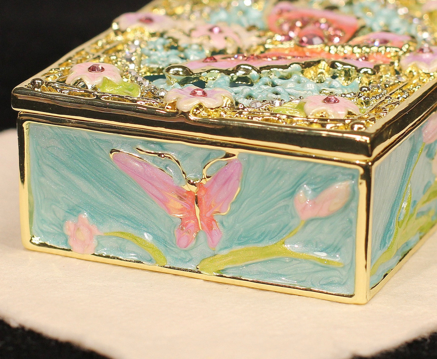 Hand Enameled Jewelry Box- Butterfly Flower Box(7.8*5.5*2.5 cm/3.1*2.2*1 inch;0.258 kg/9.1 oz)
