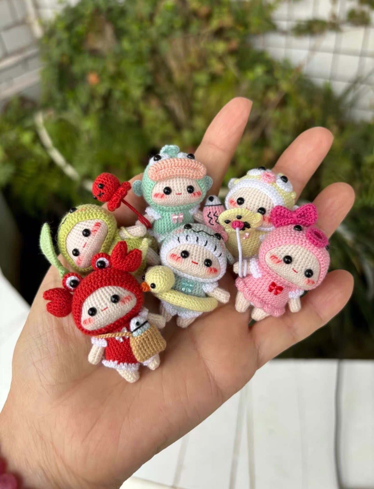 Crochet Mini People with Outfit/Micro Crochet(4.5 cm/1.8 inch)