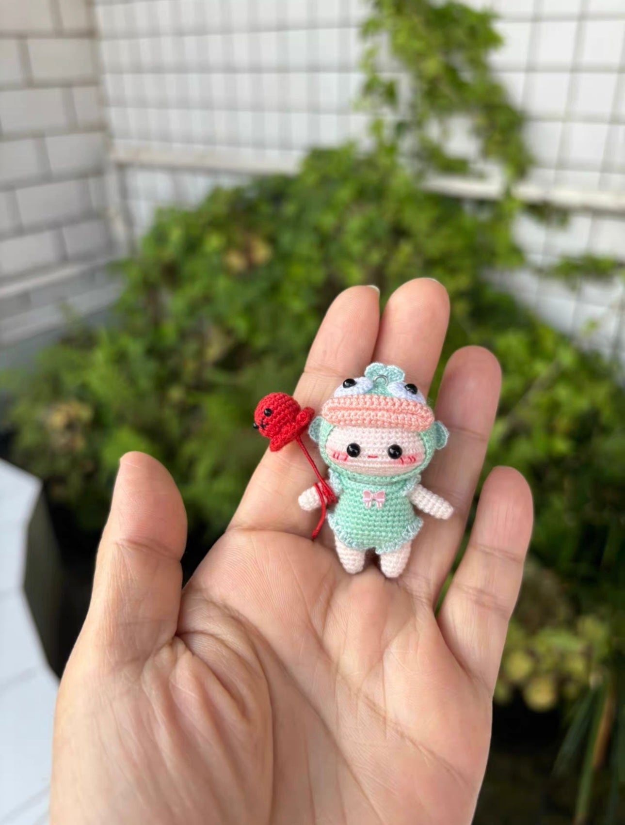 Crochet Mini People with Outfit/Micro Crochet(4.5 cm/1.8 inch)