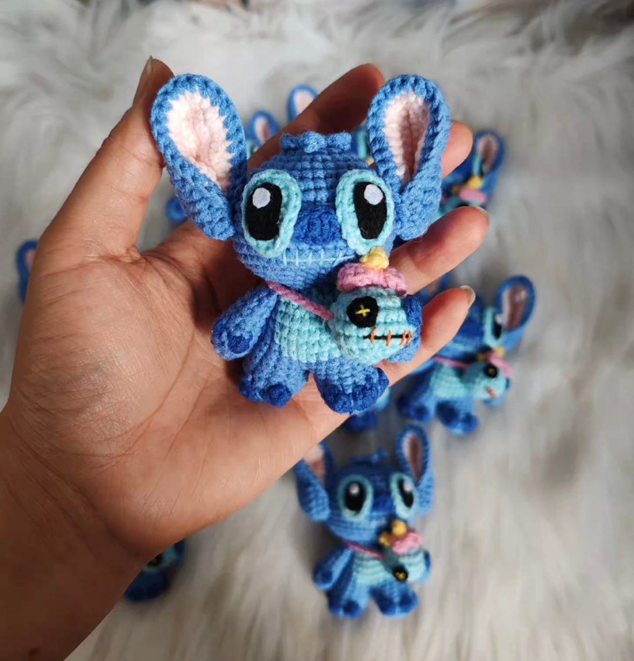 Crochet Stitch with Alien Bag(10 cm/3.9 inch)