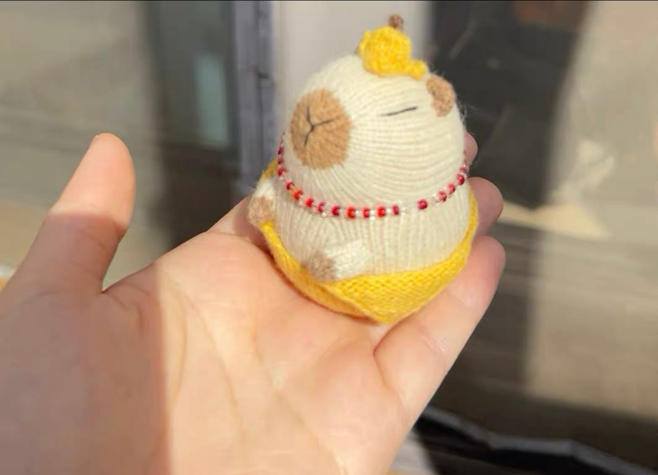 Knitted Capybara with Fruit(8~9 cm/3.1~3.5 inch)