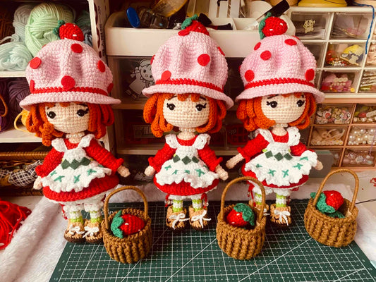 Crochet Strawberry Shortcake Girl/Doll with Strawberry Basket(20 cm/7.9 inch)