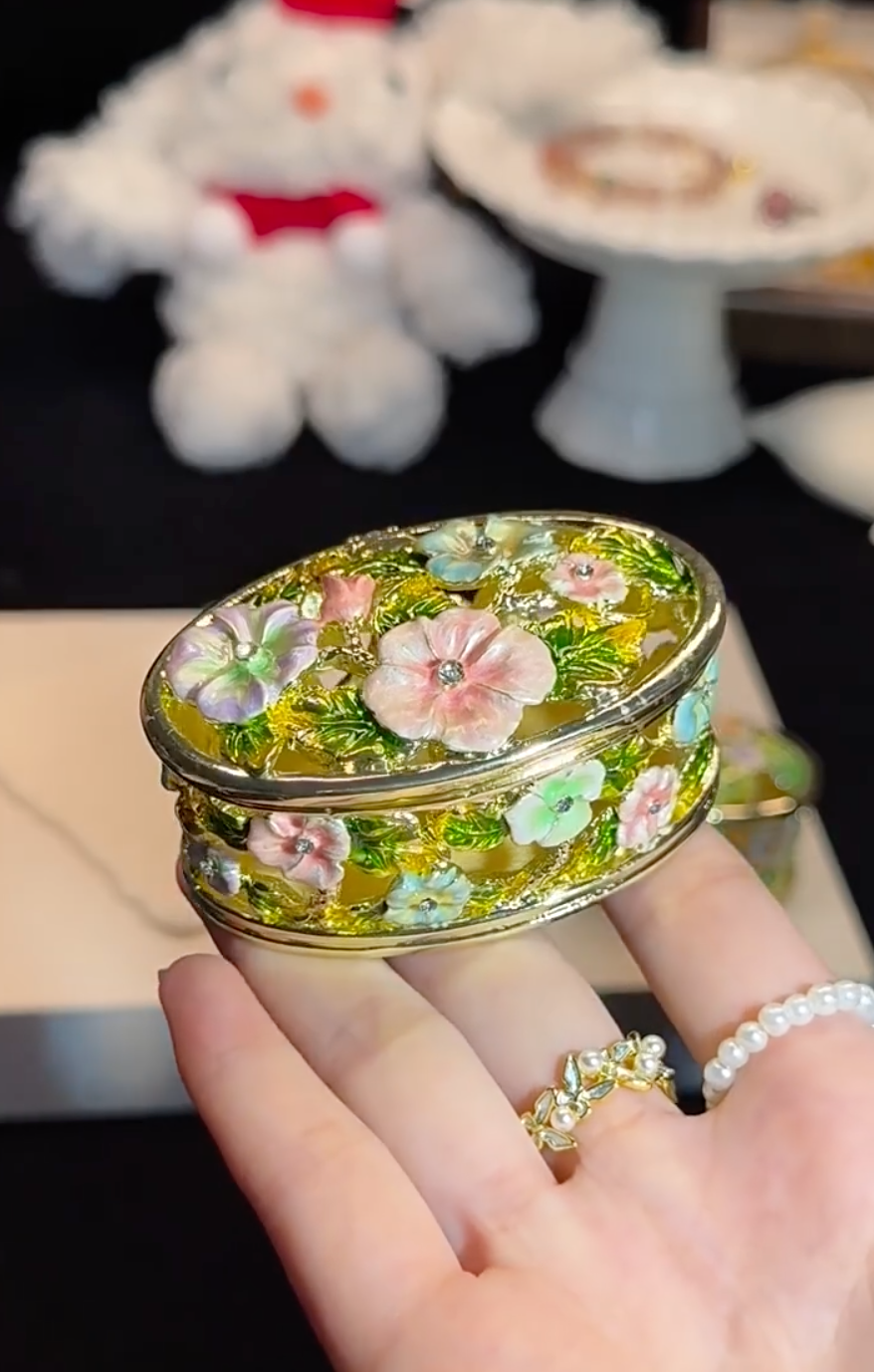 Hand Enameled Jewelry Box- Flower Box(6.8*4.2*3.5 cm/2.7*1.7*1.4 inch;0.195 kg/6.9 oz)