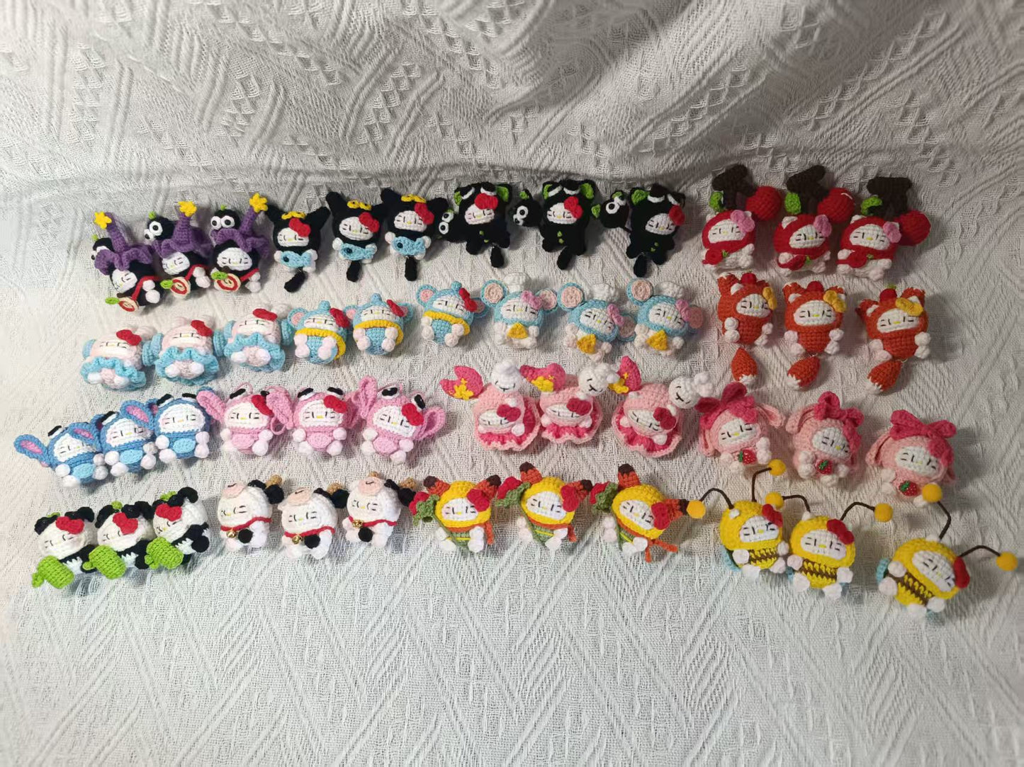 Crochet Mini Hello Kitty with Hat
