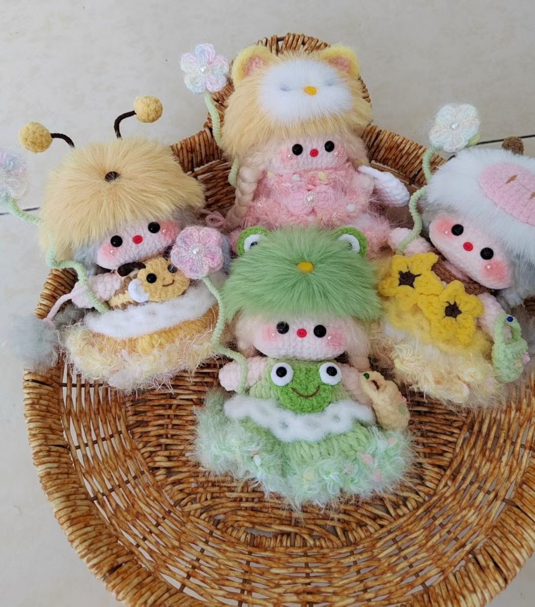 Crochet/Knitted Crafts for Connie