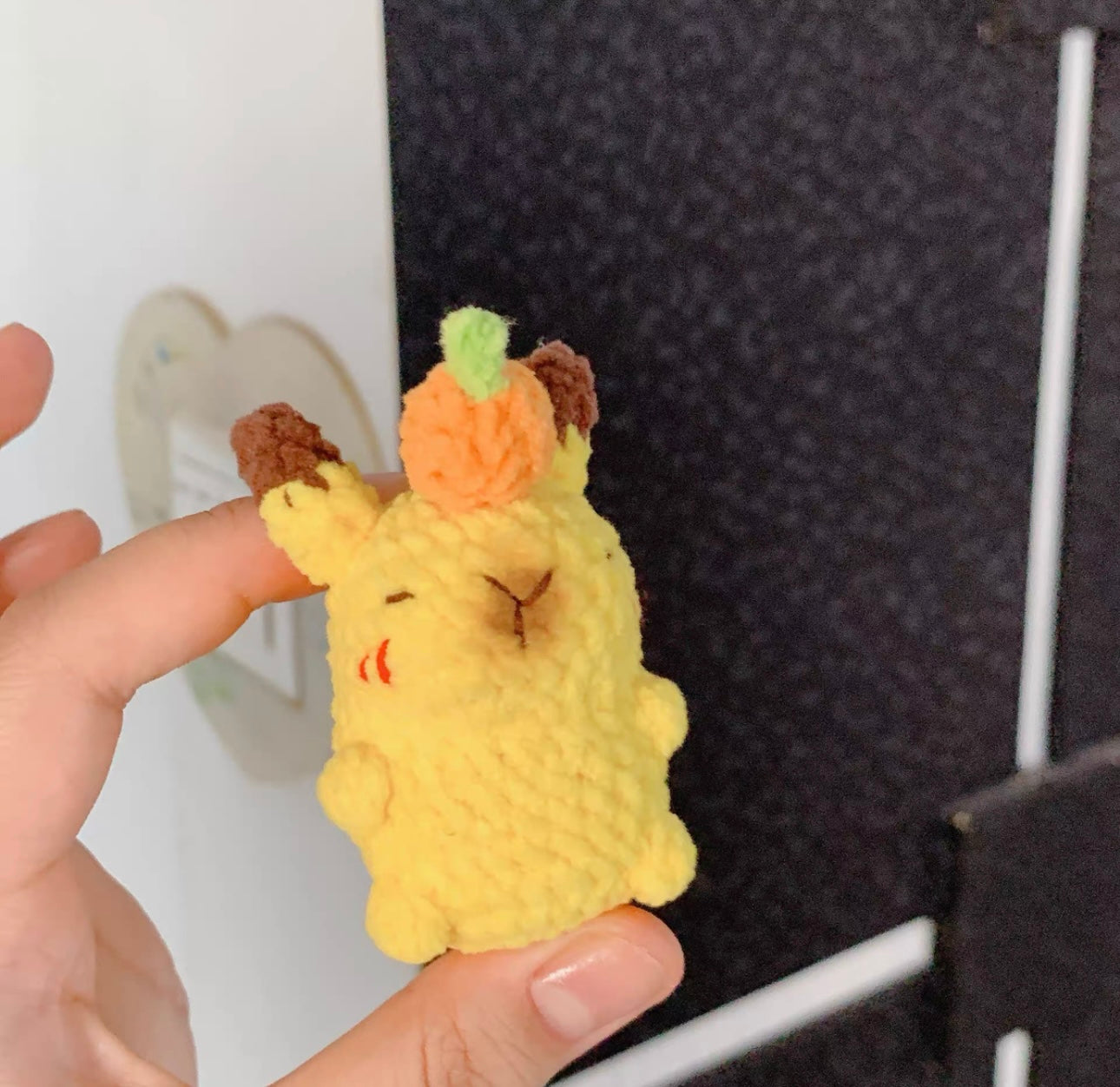 Crochet Capybara (5~7 cm/2~2.8 inch)