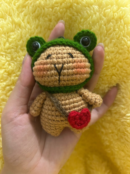 Crochet Capybara with Frog Hat and Heart Bag(10 cm/3.9 inch)