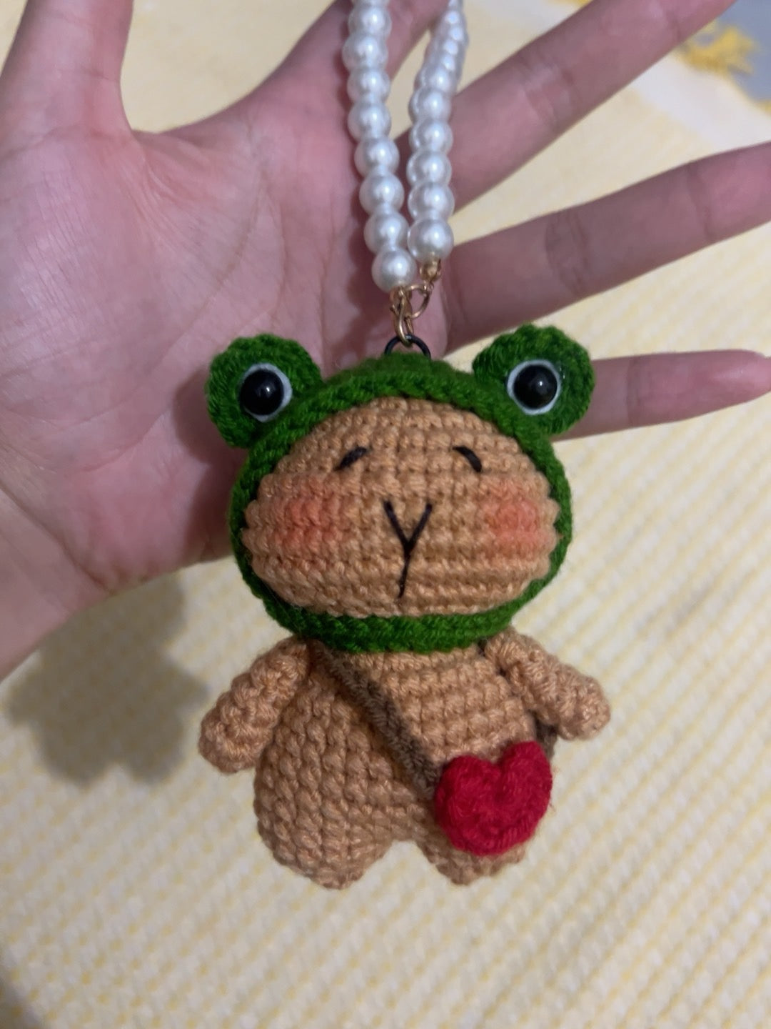 Crochet Capybara with Frog Hat and Heart Bag(10 cm/3.9 inch)
