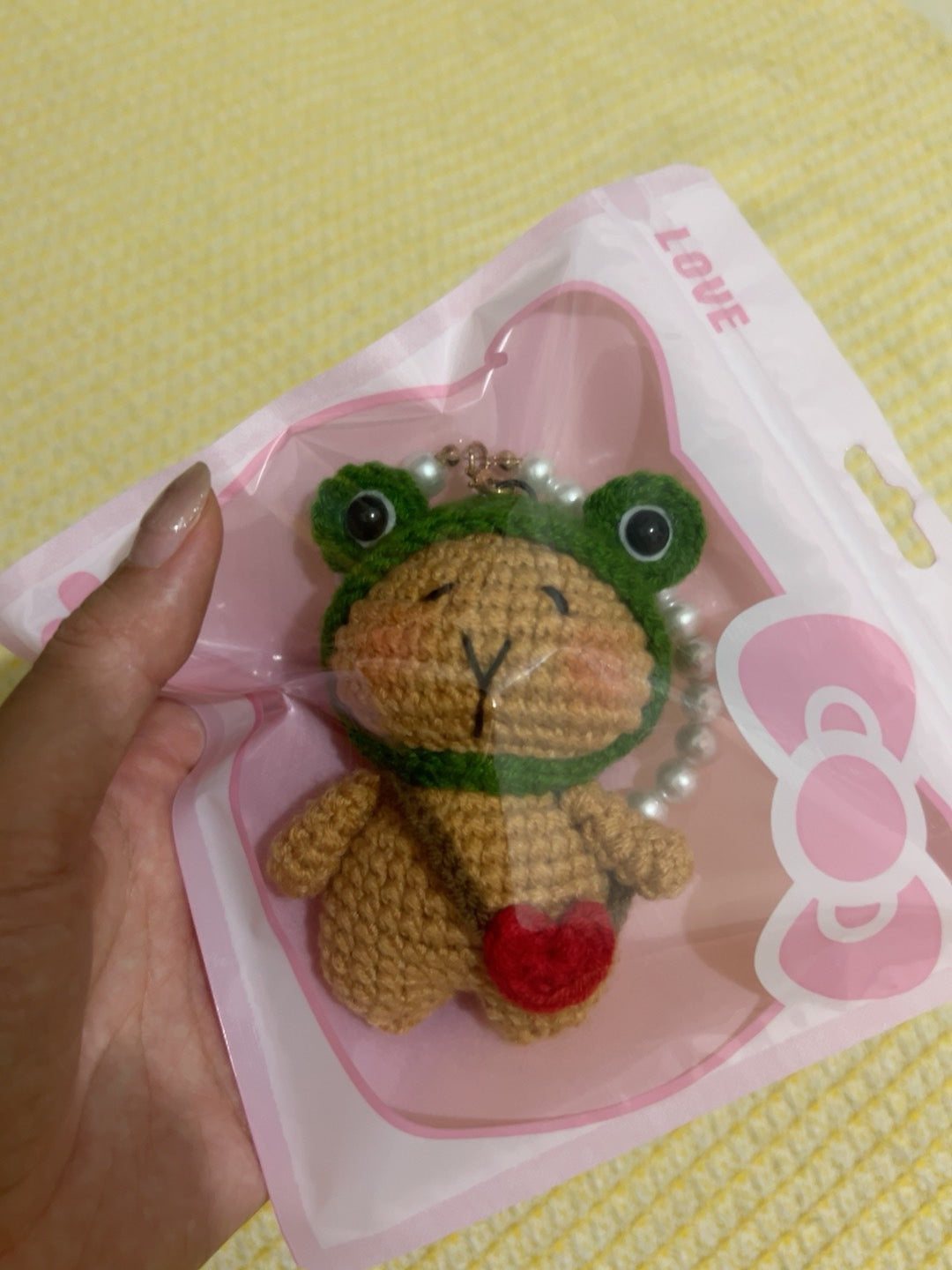 Crochet Capybara with Frog Hat and Heart Bag(10 cm/3.9 inch)