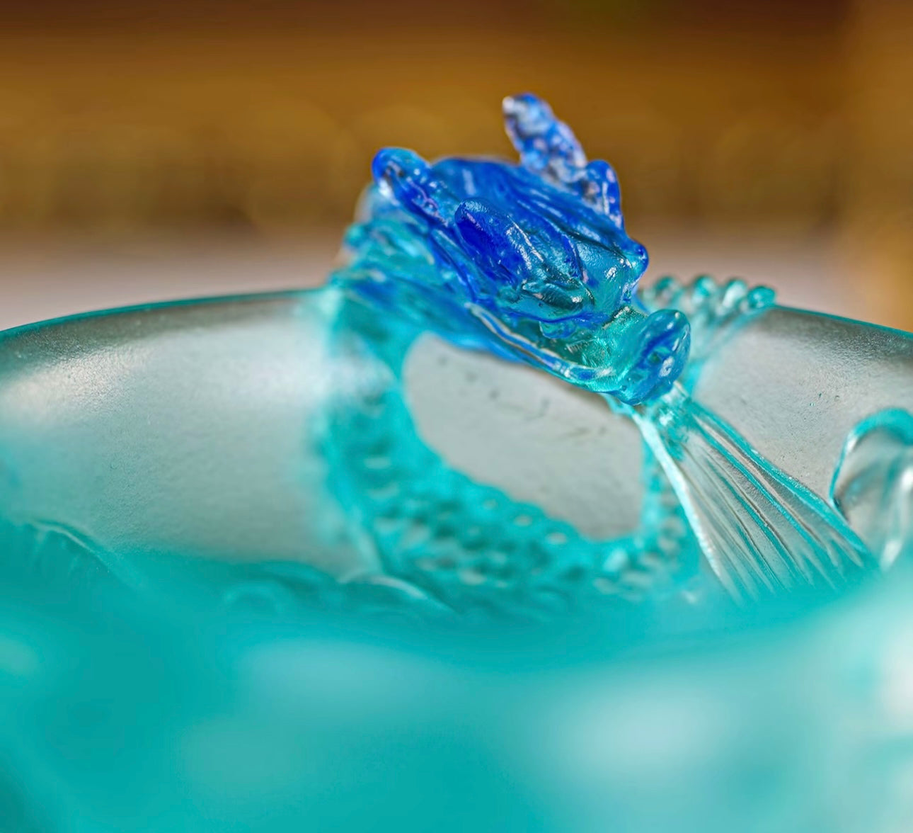 LIULI/Crystal Cup- Dragon Pattern/Blue