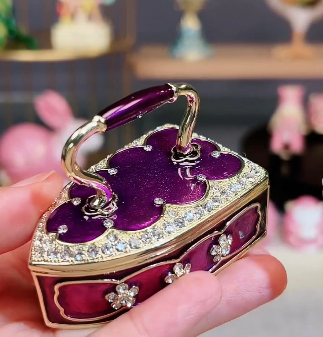 Hand Enameled Jewelry Box- Iron(6.5*4*5 cm/2.6*1.6*2 inch)