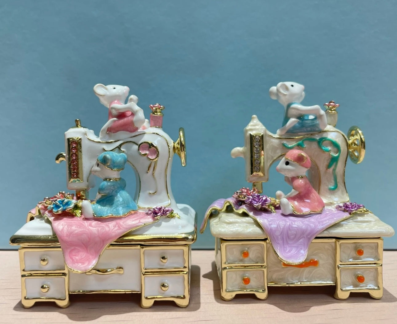 Hand Enameled Jewelry Box- Sewing Machine with Little Mouses(6.5*4.5*7.5 cm/2.6*1.8*3 inch)