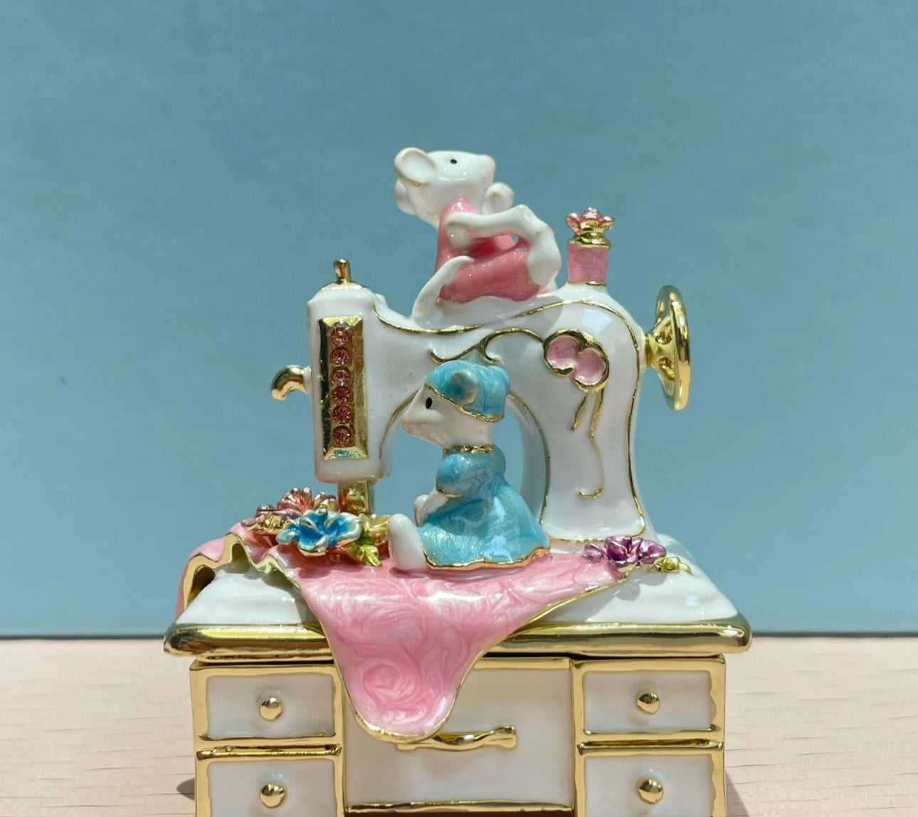 Hand Enameled Jewelry Box- Sewing Machine with Little Mouses(6.5*4.5*7.5 cm/2.6*1.8*3 inch)