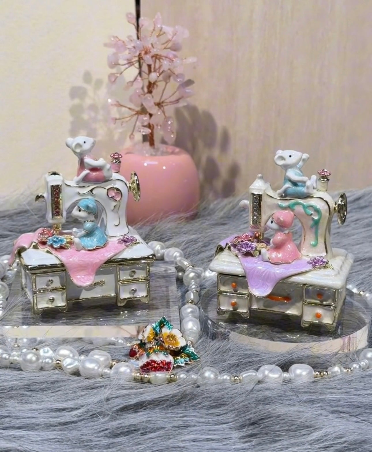 Hand Enameled Jewelry Box- Sewing Machine with Little Mouses(6.5*4.5*7.5 cm/2.6*1.8*3 inch)