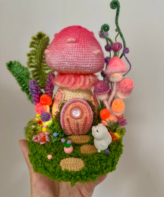 Crochet Mushroom House/Night Lamp(12*15 cm/4.7*5.9 inch)