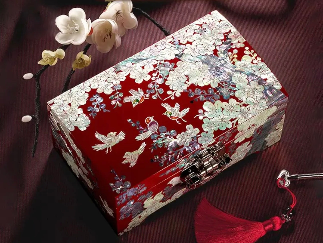 Mother of Pearl Wooden Jewelry Box- Birds and Flowers(18.2*11.2*8.6 cm/7.2*4.4*3.4 inch)