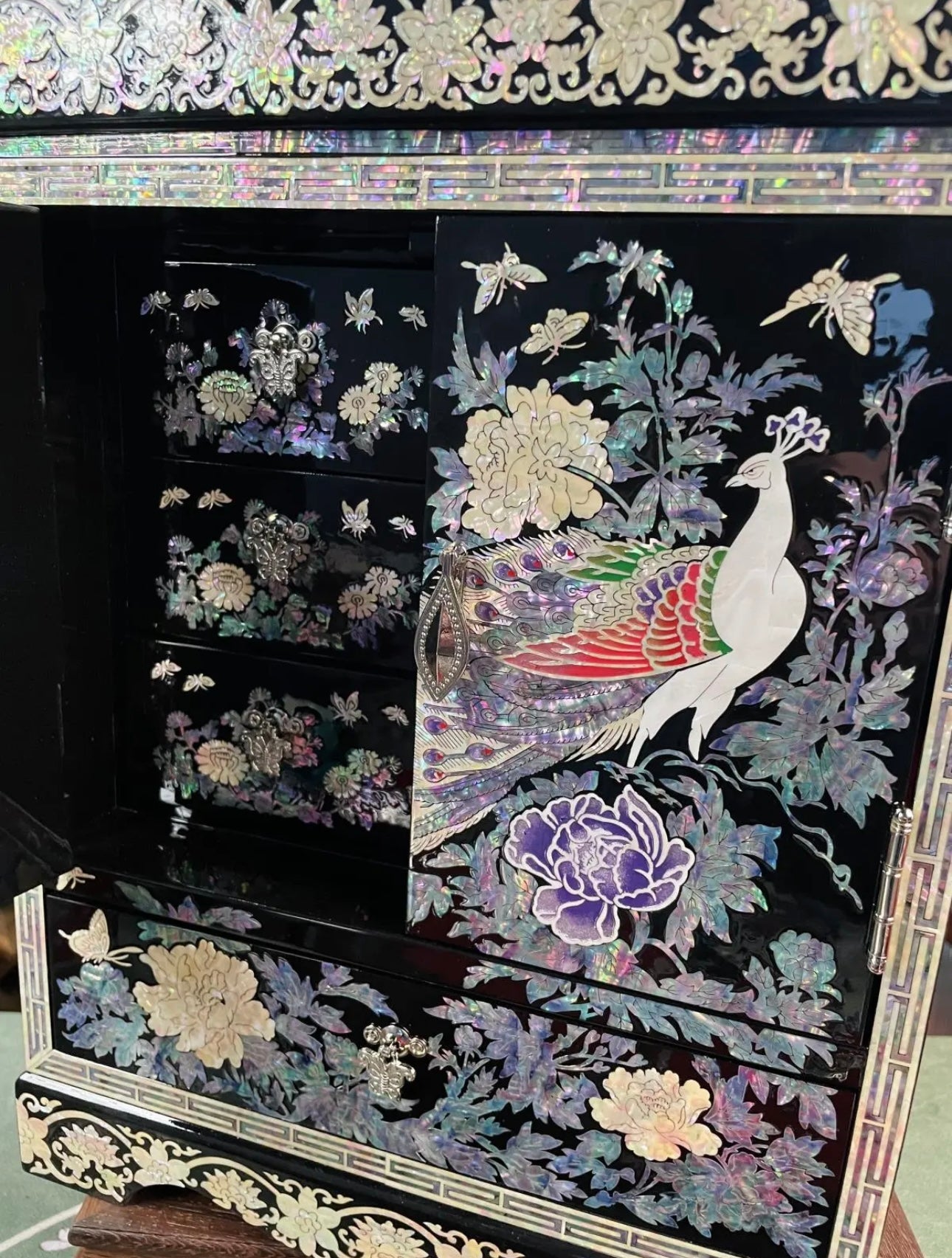 Mother of Pearl Wooden Jewelry Box- Peacock(27.7*17.2*37 cm/10.9*6.8*14.6 inch)