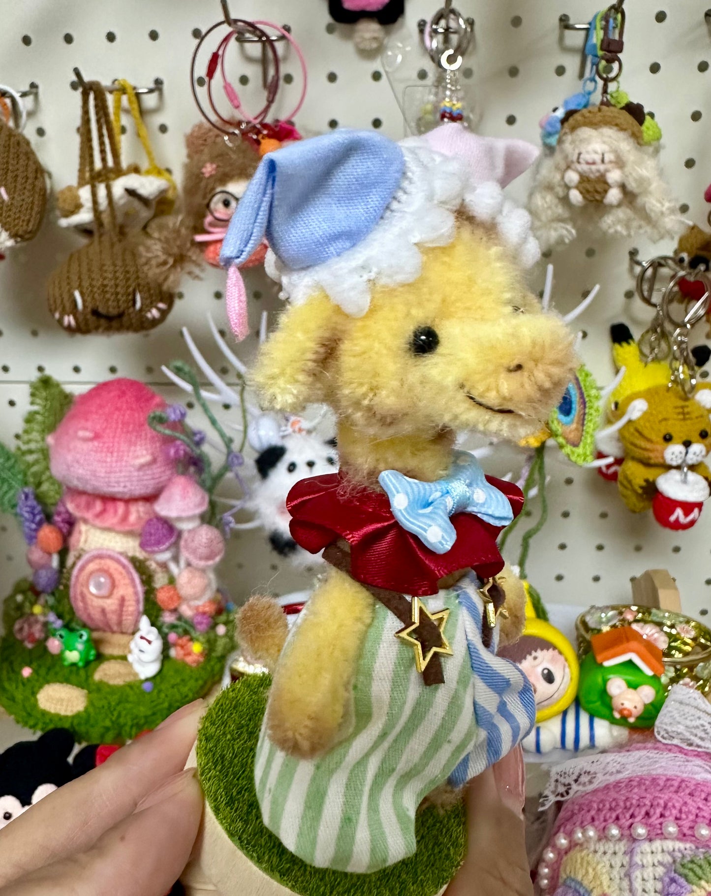 Pipe Cleaner/Twist Stick- Giraffe with Fabric Outfit/Clown(11 cm/4.1 inch)