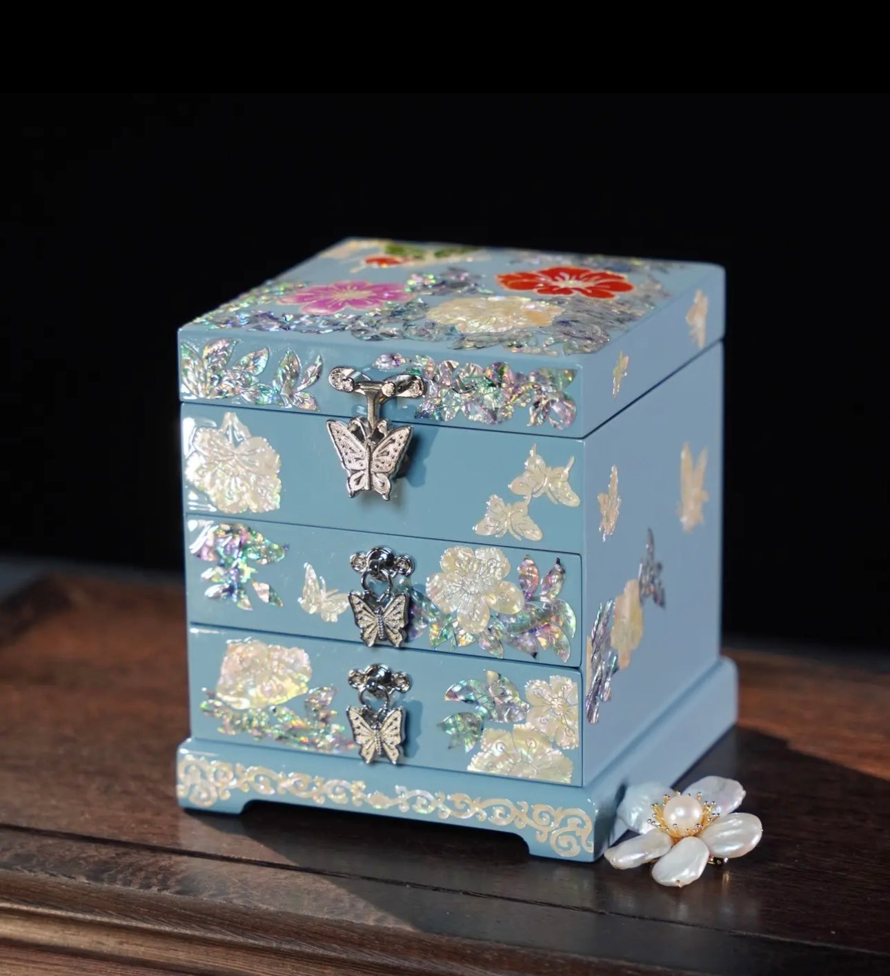 Mother of Pearl Wooden Jewelry Box- Butterfly(12*12*14 cm/4.7*4.7*5.5 inch)