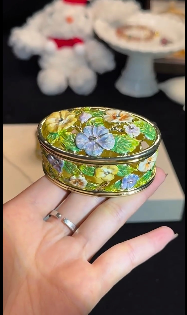 Hand Enameled Jewelry Box- Flower Box(6.8*4.2*3.5 cm/2.7*1.7*1.4 inch;0.195 kg/6.9 oz)