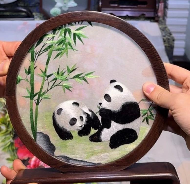 Double-sided Embroidery Ornament- Panda with Bamboo