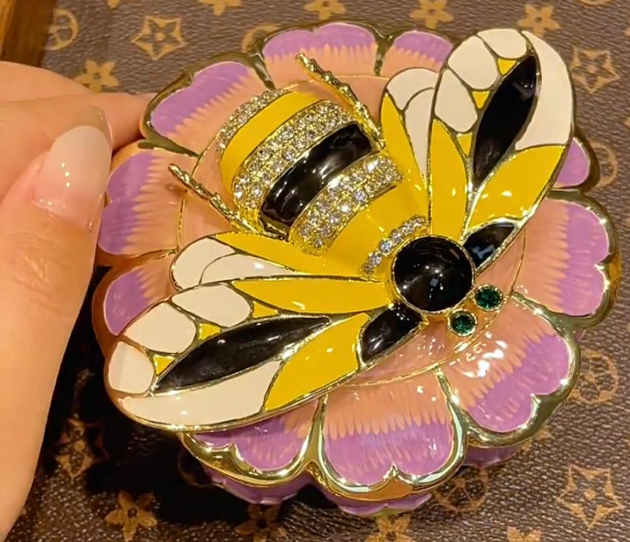 Hand Enameled Jewelry Box- Bee Large(11*10*6 cm/4.3*3.9*2.4 inch)