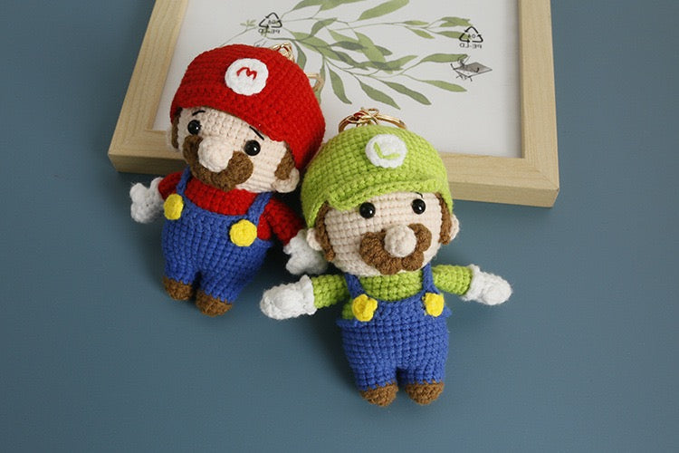 Super Mario / Luigi Keychain