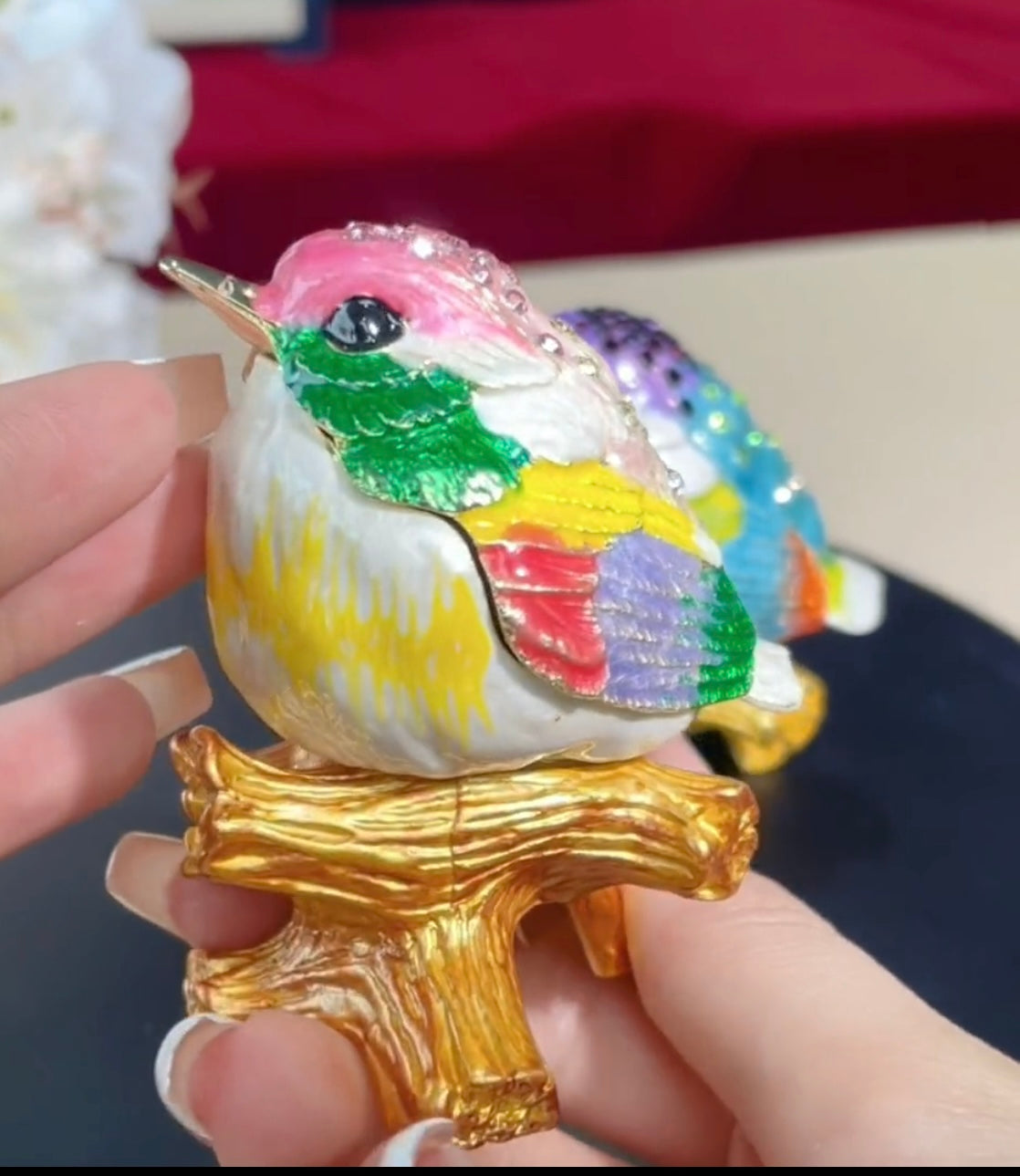 Hand Enameled Jewelry Box- Bird Standing on Branch(4.5*6.7 cm/1.8*2.6 inch)