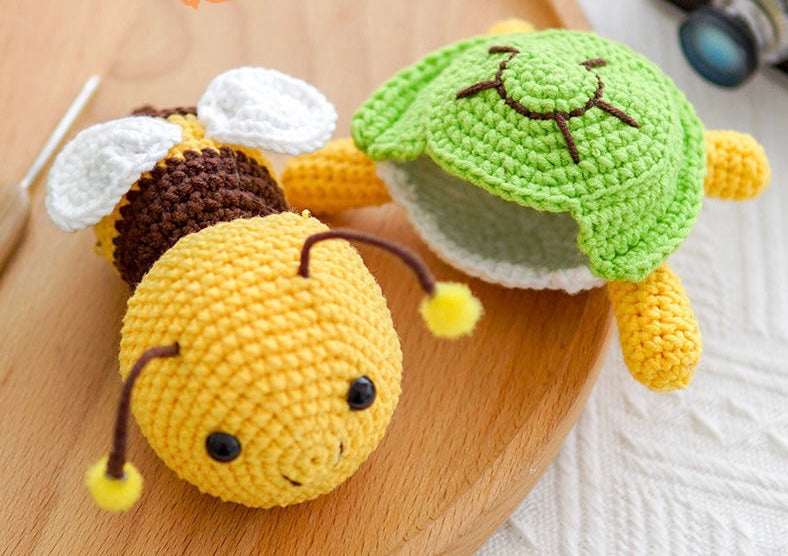 Bee & Turtle