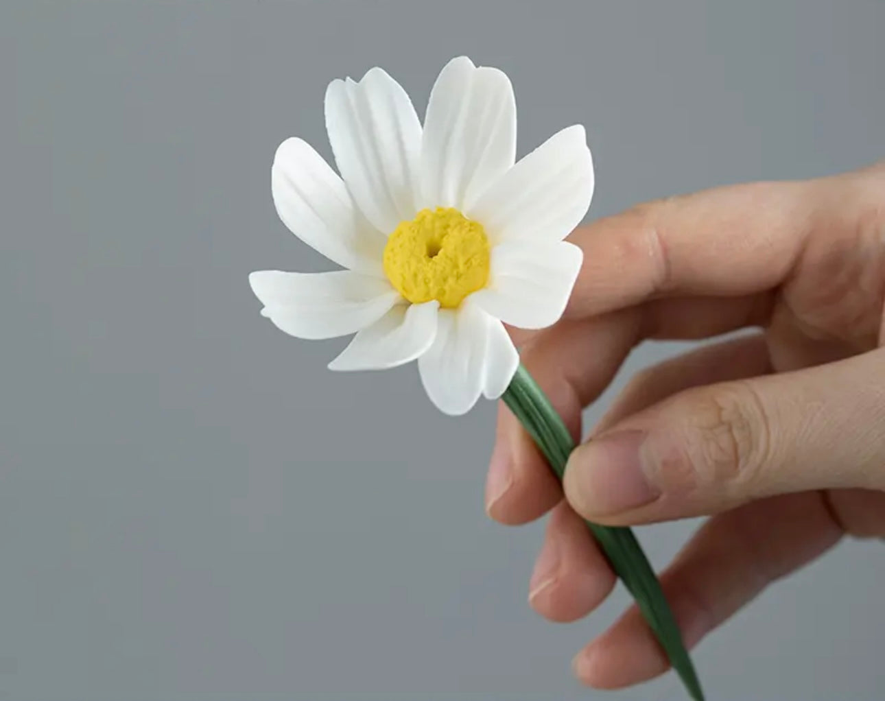 Ceramic Flower- Single Daisy(6.5*5*10 cm/2.6*2*3.9 inch)